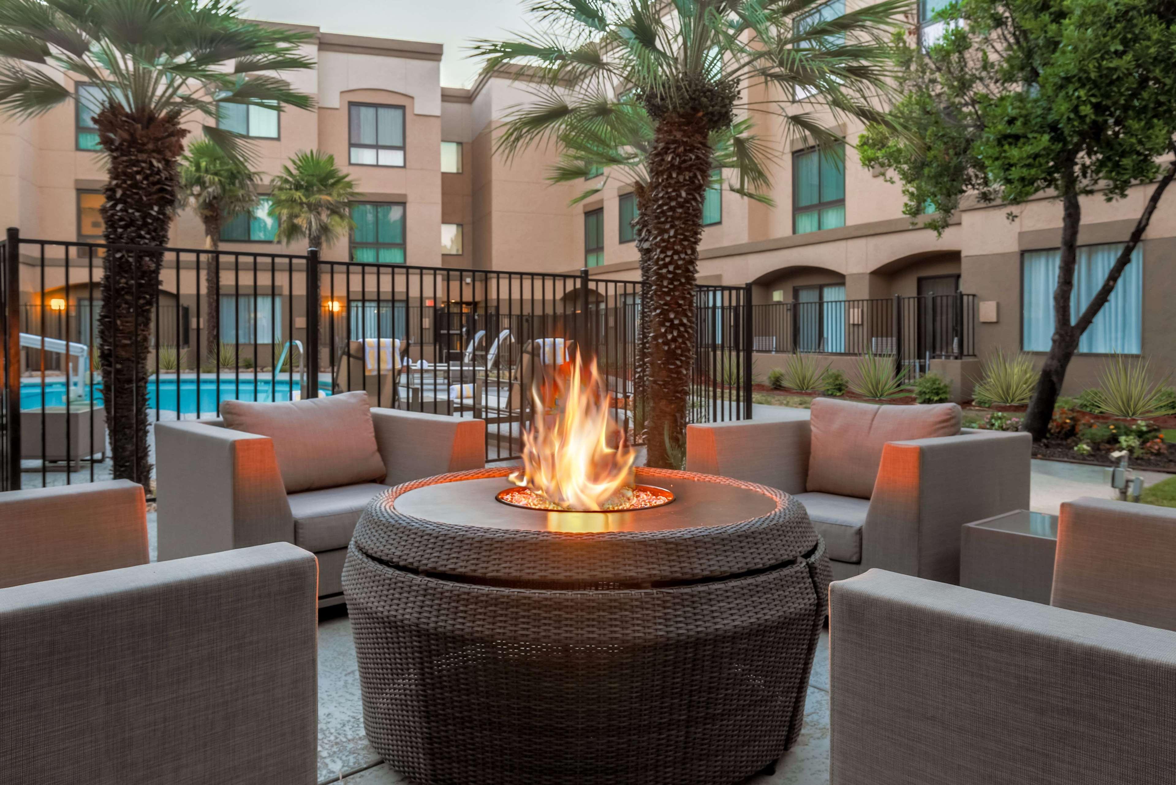Doubletree Suites By Hilton Hotel Sacramento - Rancho Cordova Kültér fotó